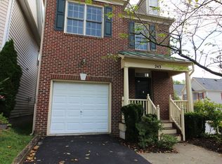 243 Winter Walk Dr, Gaithersburg, MD 20878