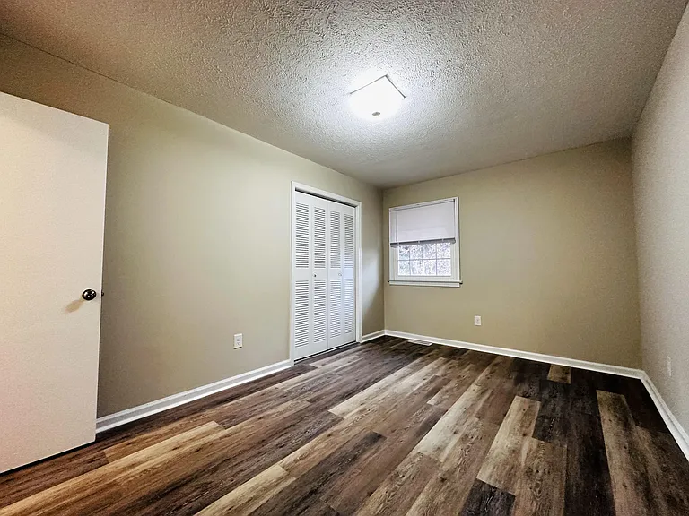 115 Carman Ave #24 — Photo 22