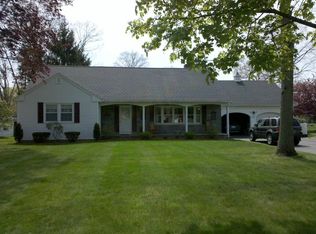 31 Mountainview Dr, Ware, MA 01082