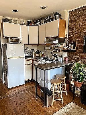 4th image of 230 W 16th St APT 5A
