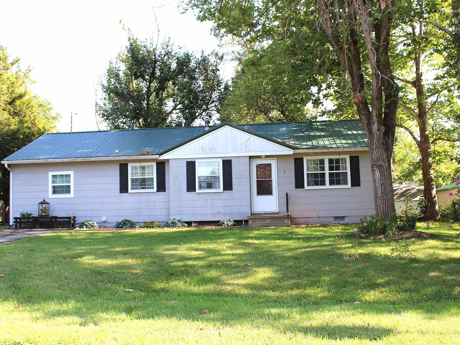 5 Circle Dr, Windsor, MO 65360 MLS 95665 Zillow