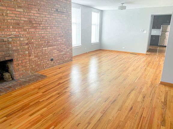 3rd image of 1514 N Honore St Unit 3B