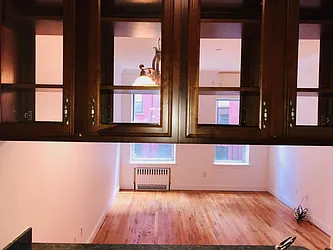 Rented by Roberto Guilbet, LREB