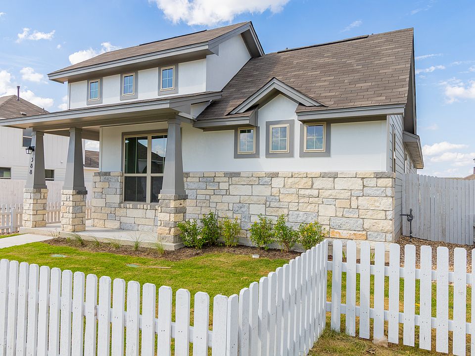 Picket fencing in the front for extra privacy