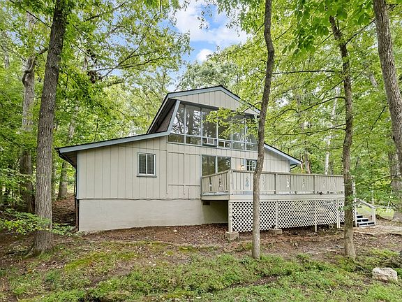 3rd image of 101 Birchside Cir
