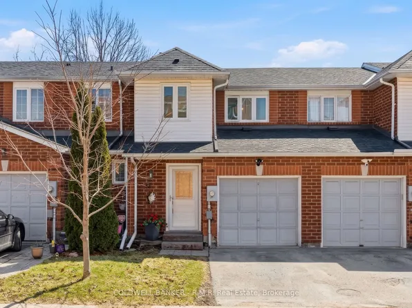 811 Wilson Rd N #12, Oshawa, ON L1G 7Z5