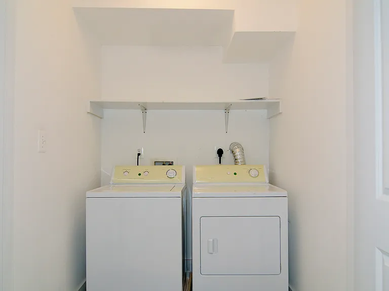 1211 Harvard St NW #1 — Photo 15