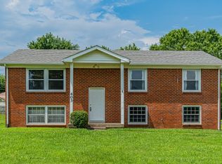 403 Lisle Dr, Clarksville, TN 37042