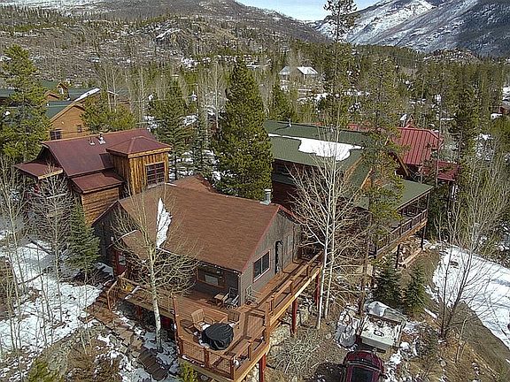2nd image of 717 Park Ave
