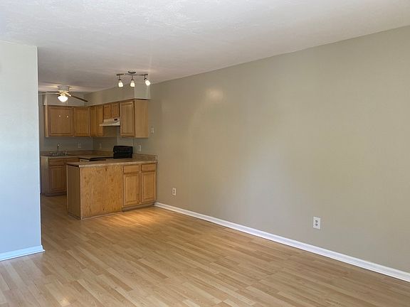 3rd image of 528 N Wilson St APT A