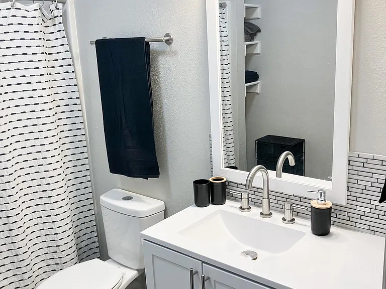 143 W Rainsong St — Photo 10