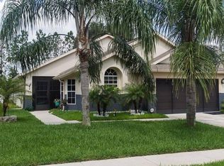 15817 Robin Hill Loop, Clermont, FL 34714