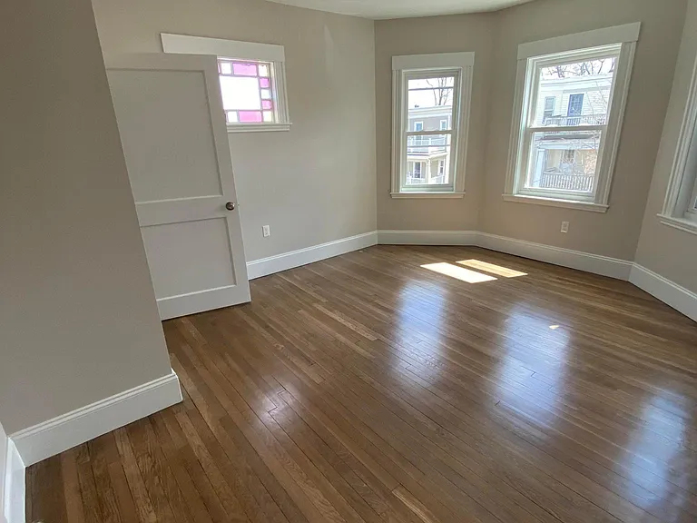 45 Fox St — Photo 14