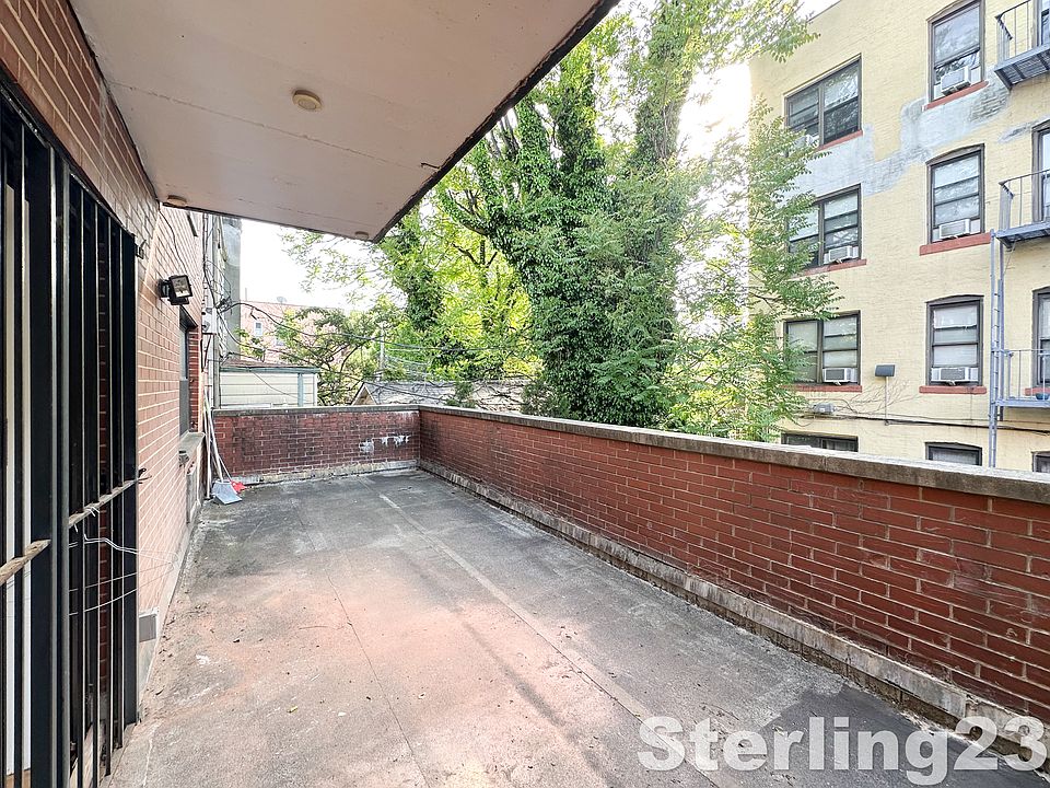 1st image of 3244 31st St APT 1E