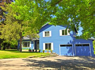 2385 Morada Ln, Ashland, OR 97520