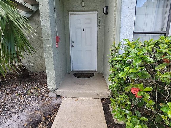 3rd image of 3930 NW 87th Ave