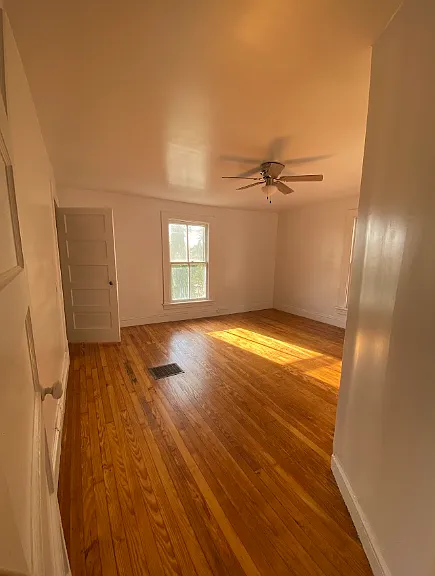 1719 Liberty St — Photo 10