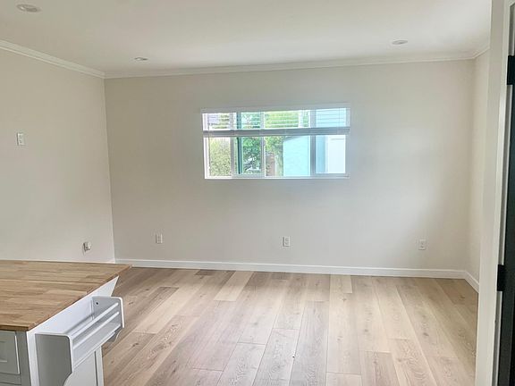 5th image of 430 E Freeland St #5
