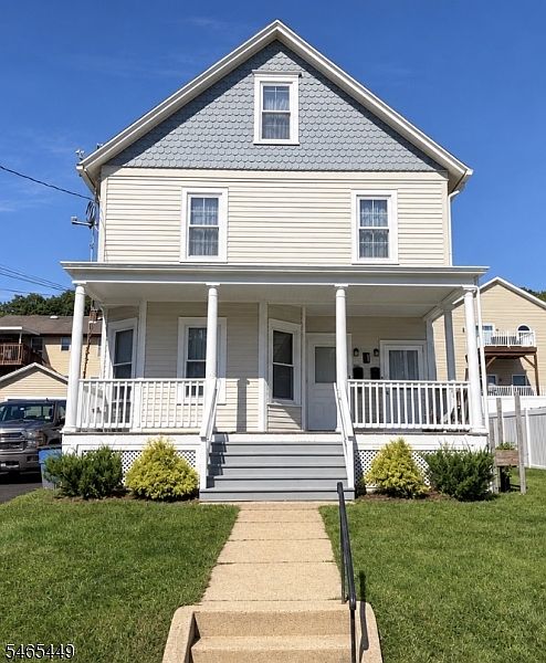 1st image of 141 Lincoln Ave