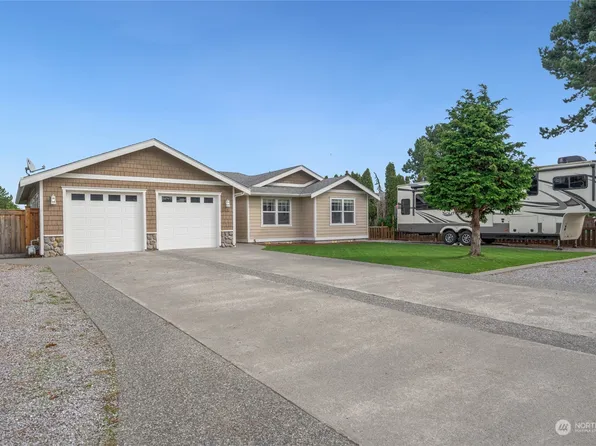 5490 Tsawwassen Loop, Blaine, WA 98230