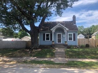 2712 Whitewood Ave, Davenport, IA 52802