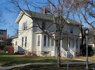 16 7th Ave, La Grange, IL 60525