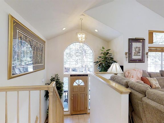 3rd image of 904 Sagewood Dr