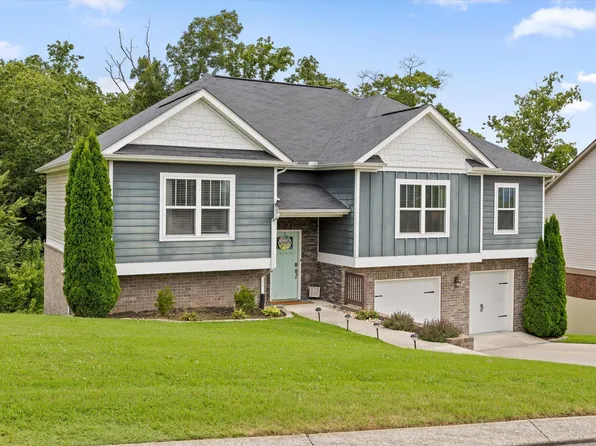 7419 Pfizer Dr, Ooltewah, TN 37363