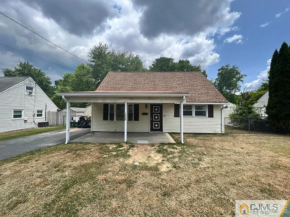 1008 Terrace Blvd
