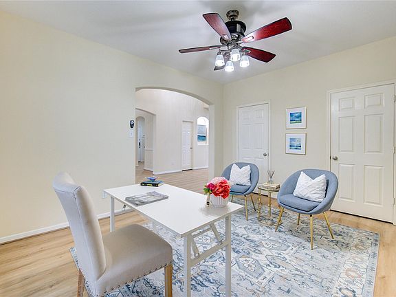 5th image of 2327 Centerbrook Ln