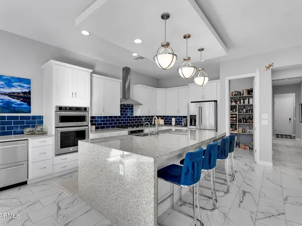 3031 E LOS GATOS Drive, Phoenix, AZ 85050