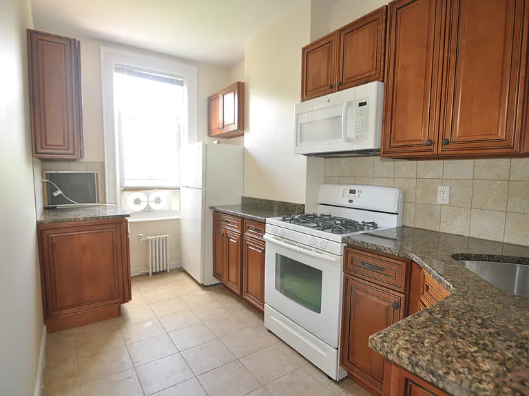 6027 71st Ave #2 — Photo 7