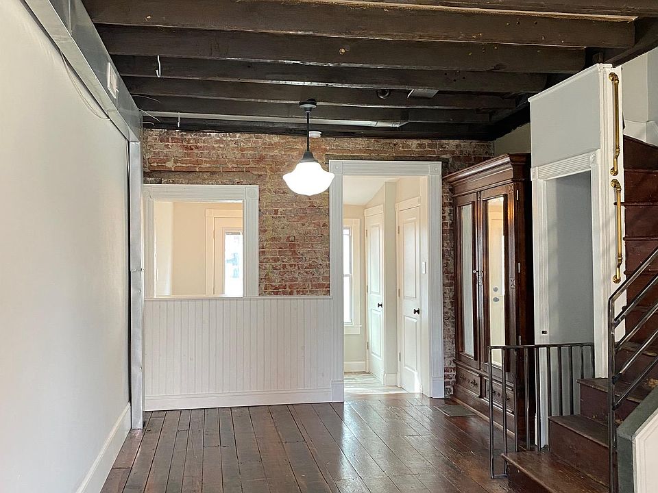 1st image of 116 Titan St