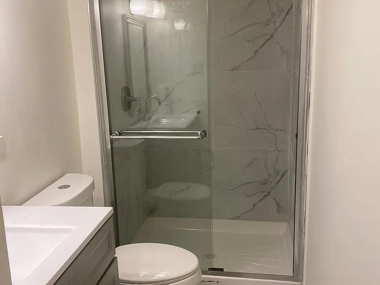 2821 S Michigan Ave #B — Photo 8