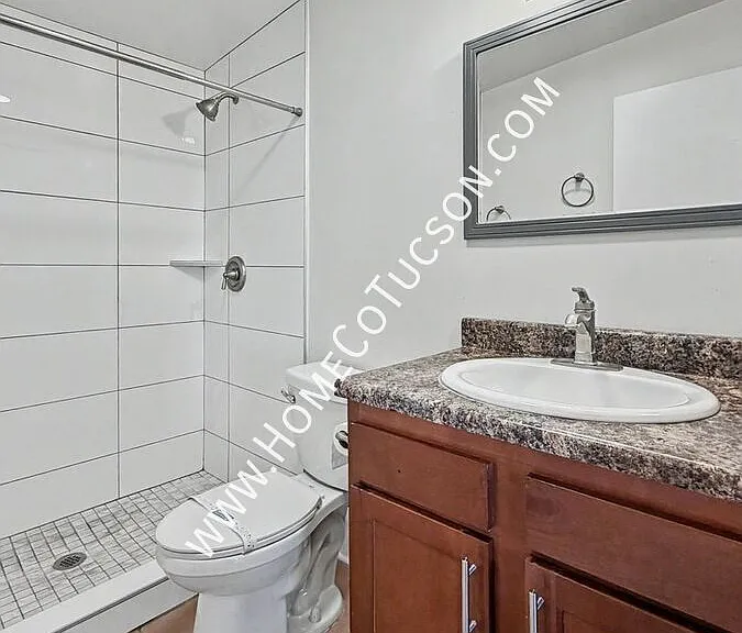 4938 S Highland Dr — Photo 12