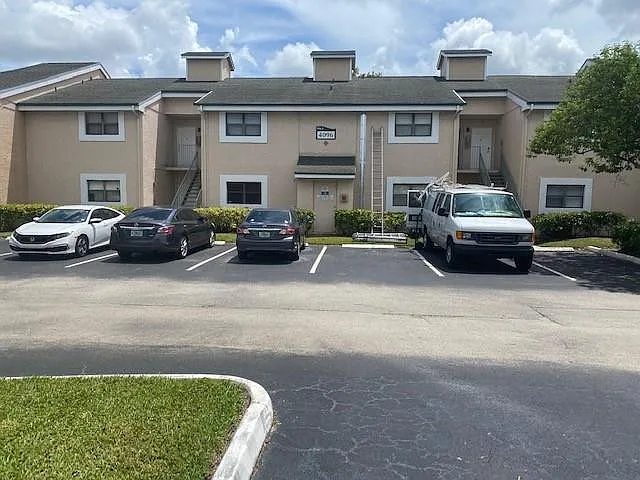 1 bed, 1.0 bath, 770 sqft, $1,700 — Photo 1