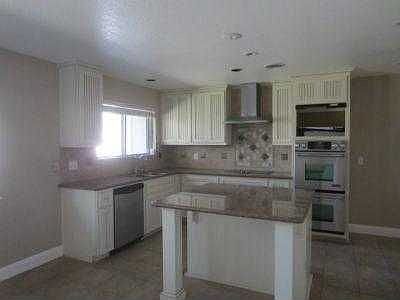 4th image of 9151 Plaza Park Dr