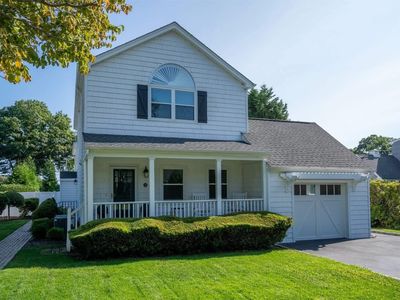 14 Inlet Place, Huntington, NY, 11743