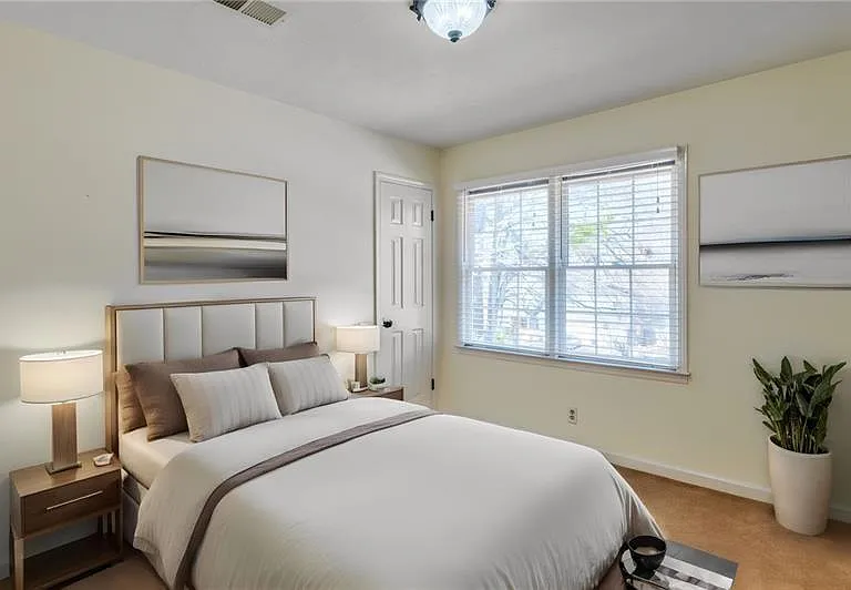 4010 Mansion Dr — Photo 18
