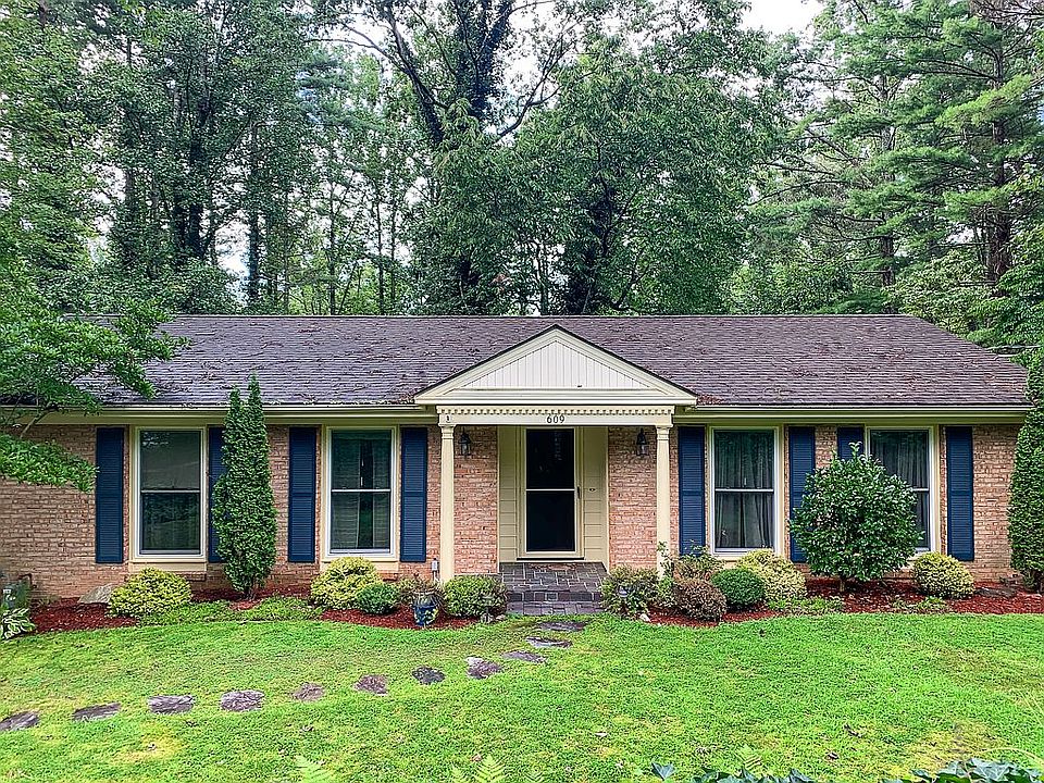 1st image of 609 Jearl Ln