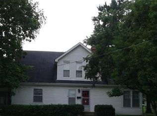 304 S 2nd St, Lansing, KS 66043