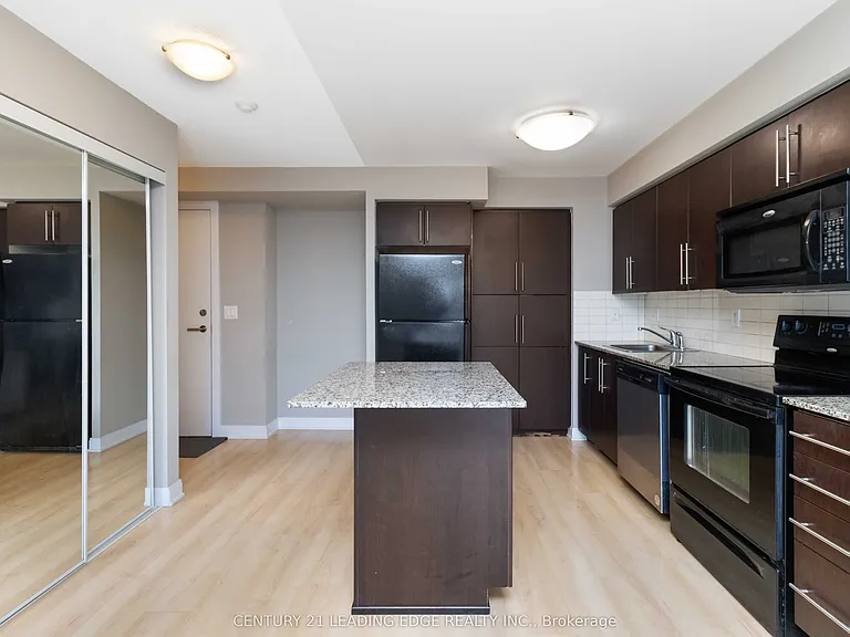 330 Burnhamthorpe Rd W #806 — Photo 11