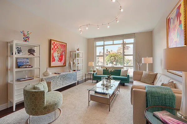 Sold by Nest Seekers International | media 1