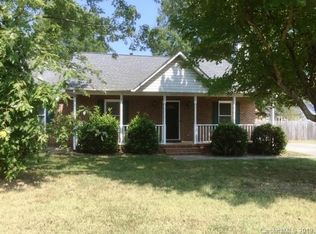 1696 Fieldcrest Cir, Rock Hill, SC 29732