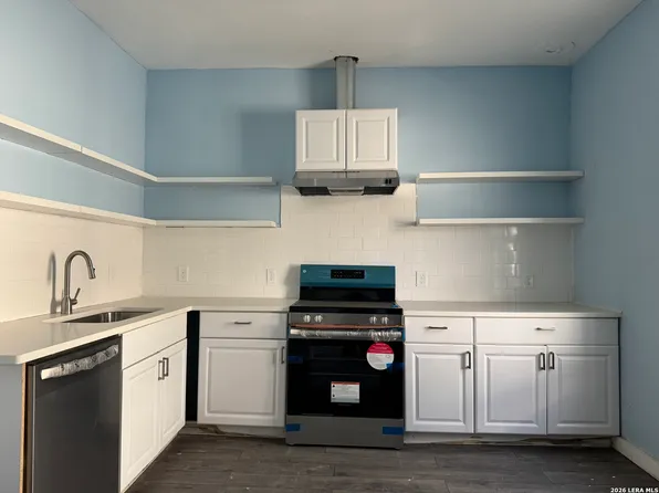 118 Cant Stop, San Antonio, TX 78202