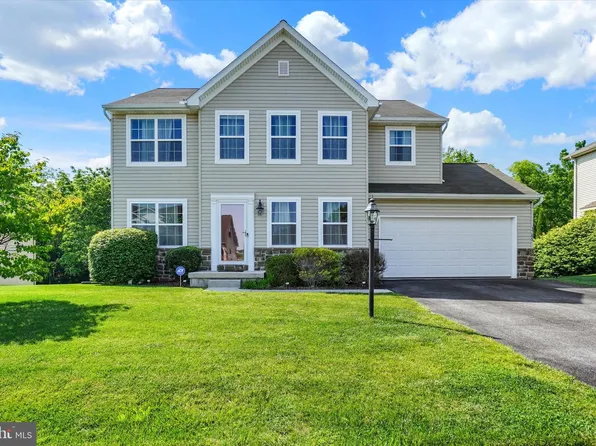 1765 Ivy Pump Ln, York, PA 17408