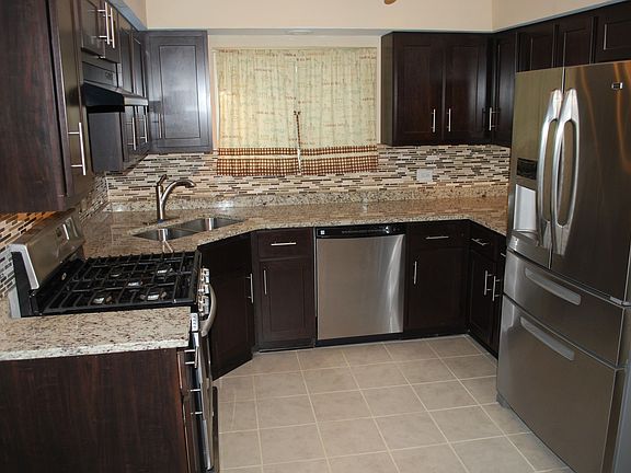 2nd image of 635 Dickens Ave