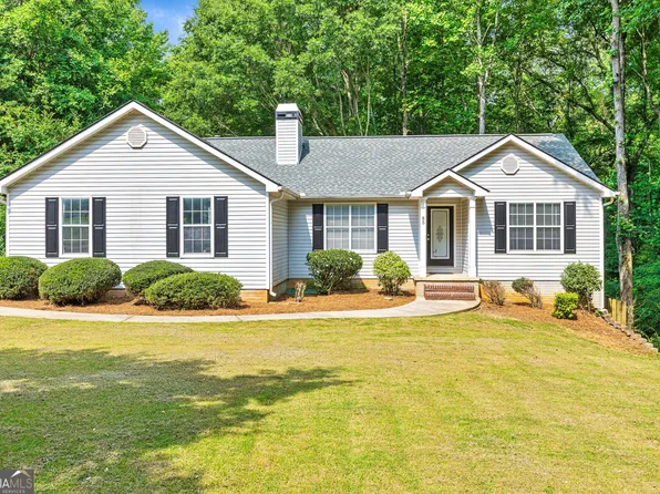 85 Riverside Ct, Sharpsburg, GA 30277