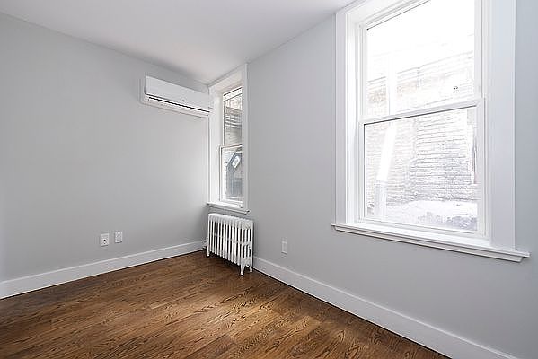 2nd image of 152 7th Ave #4W