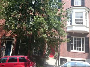 49 Chestnut St, Boston, MA 02108